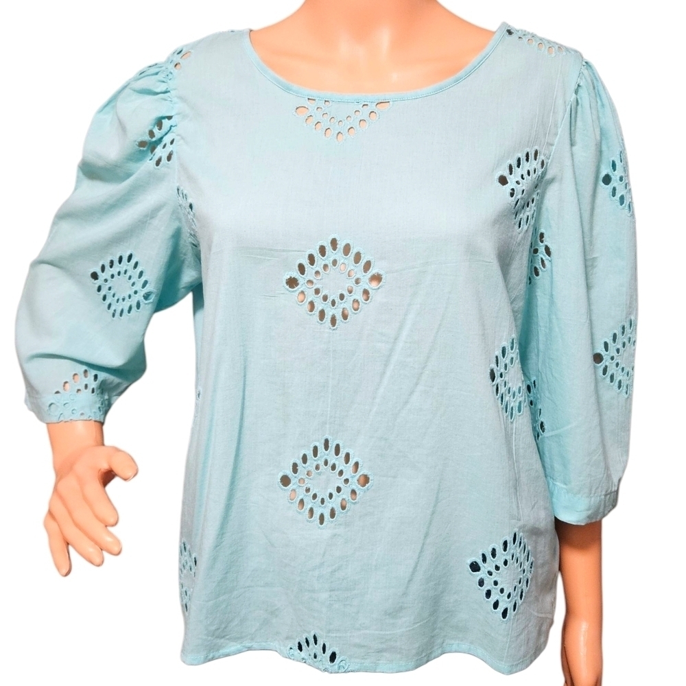 NWT New York & Company Eyelet Puff Sleeve Blouse M Aqua Blue Back Button Up